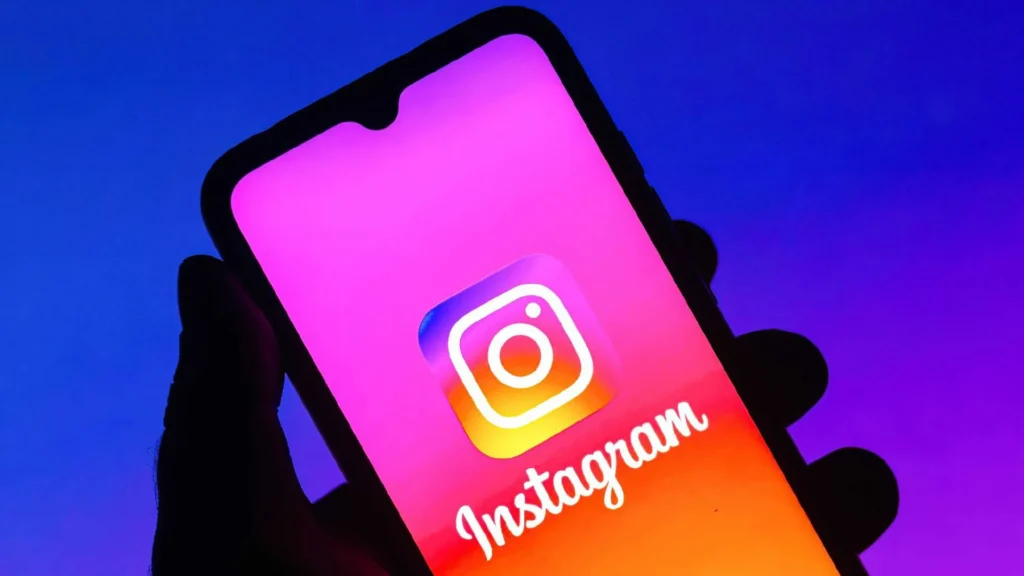 как ЖК рассказывать о себе в Instagram